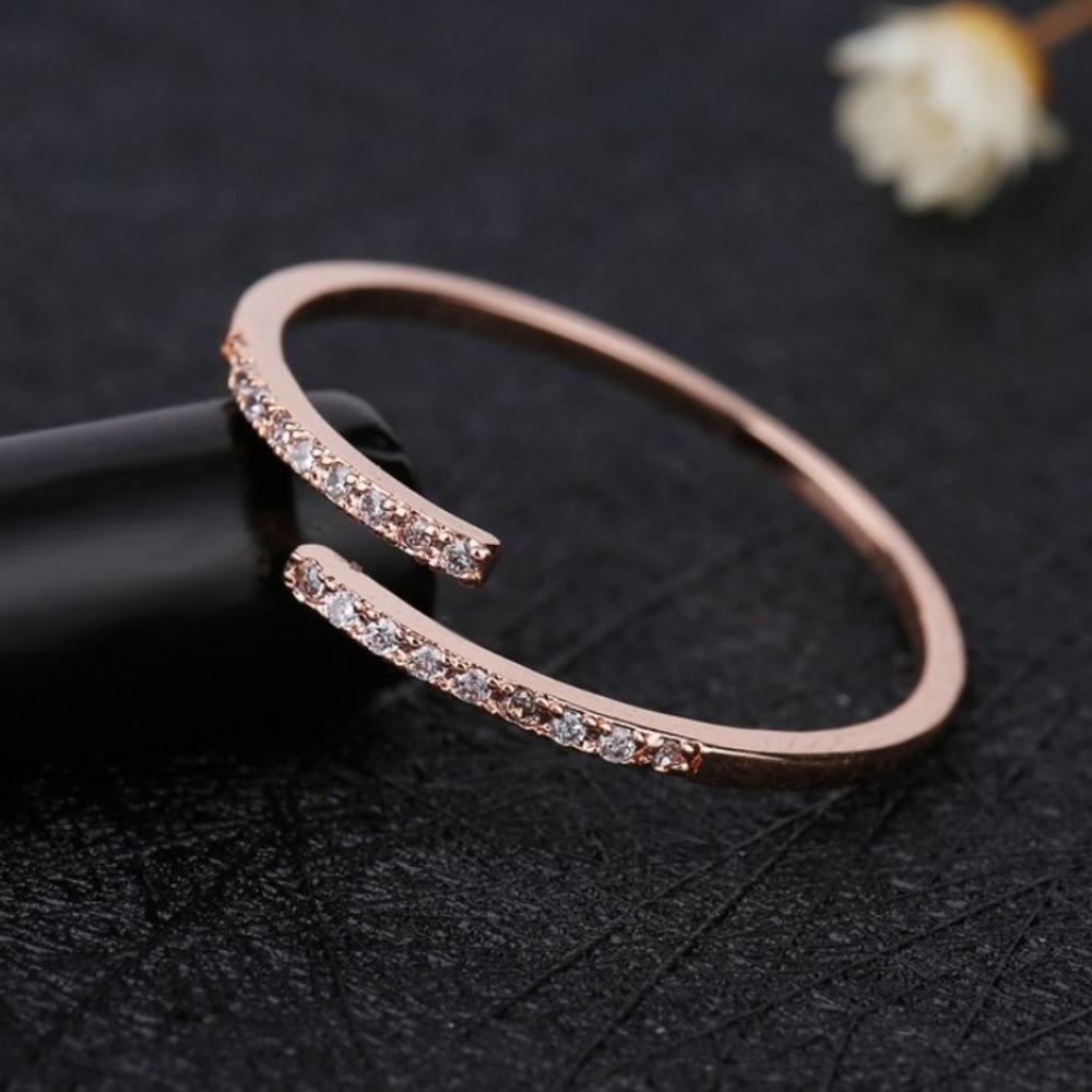 NEW ROSE GOLD DIAMOND RESIZEABLE STACK RING - Picture 4 of 5